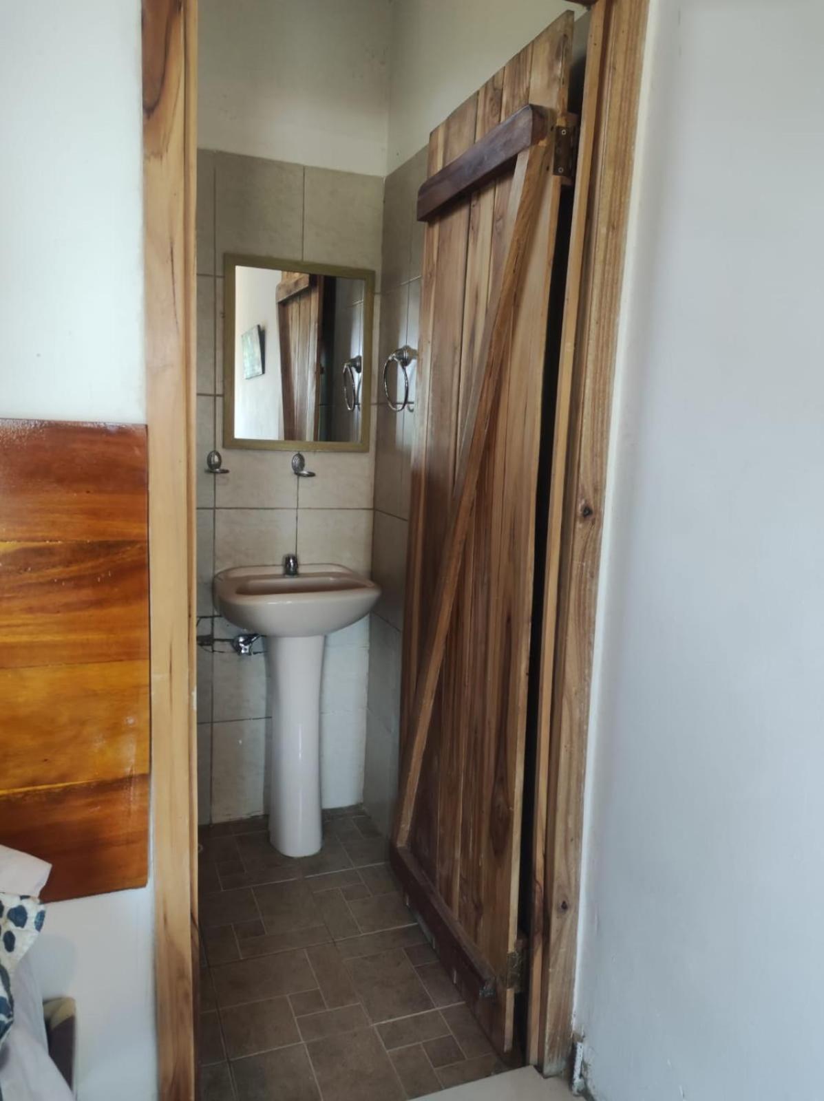 Guest House Villa Giáo xứ Machalilla Ngoại thất bức ảnh